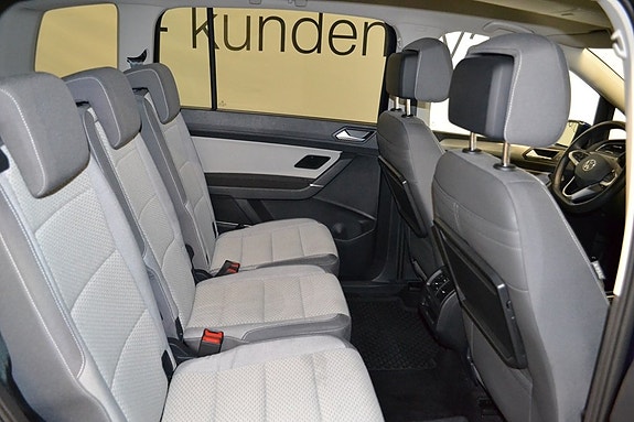 Volkswagen Touran 11 of 13