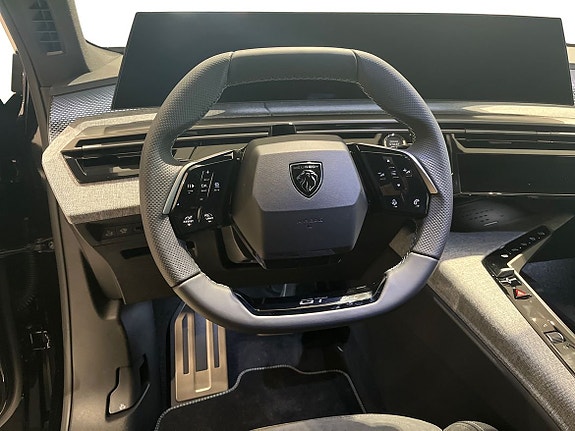Peugeot e-3008 10 of 27