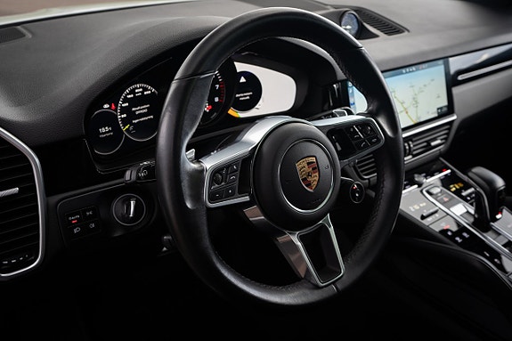 Porsche Cayenne Coupe 17 of 23