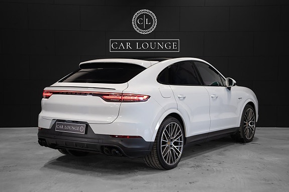 Porsche Cayenne Coupe 3 of 23