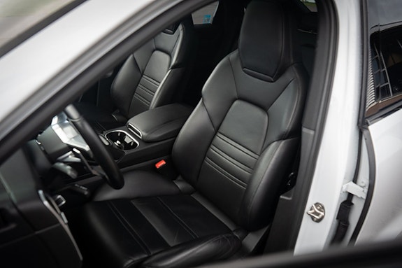 Porsche Cayenne Coupe 10 of 23