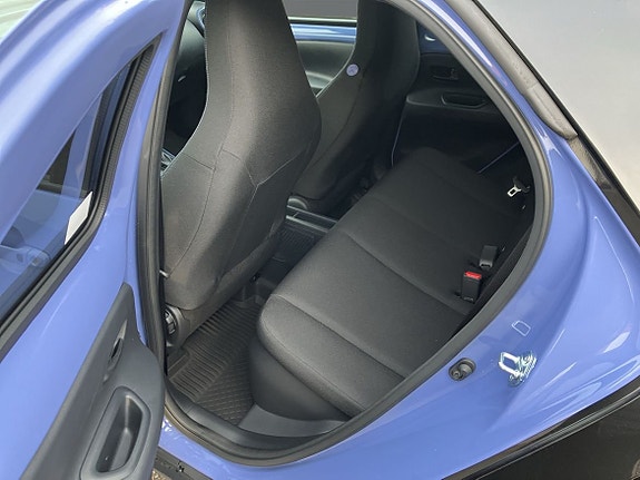 Toyota Aygo X 8 of 11