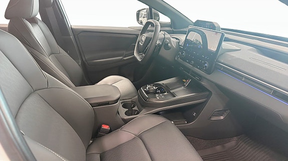 Subaru Solterra 3 of 9
