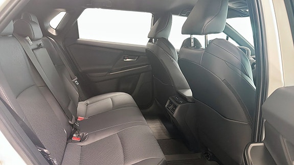 Subaru Solterra 5 of 9