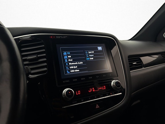 Mitsubishi Outlander 22 of 30