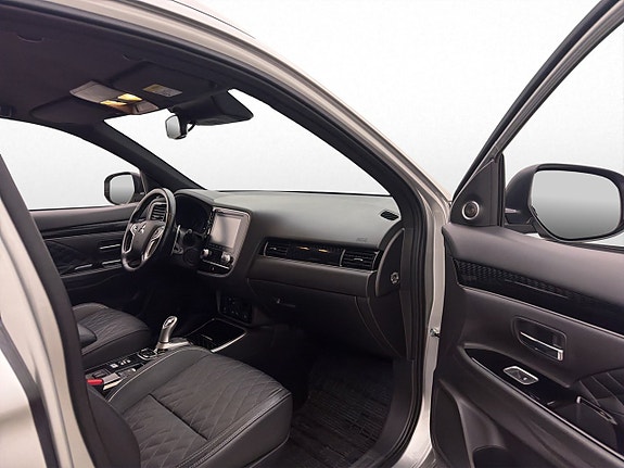 Mitsubishi Outlander 24 of 30