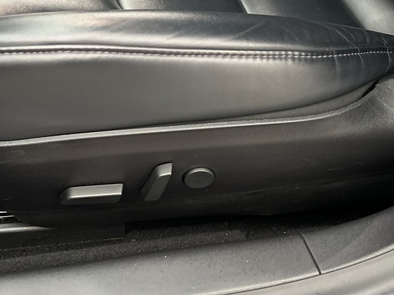 Tesla Model 3 13 of 30