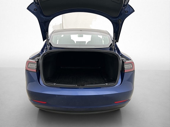 Tesla Model 3 10 of 30