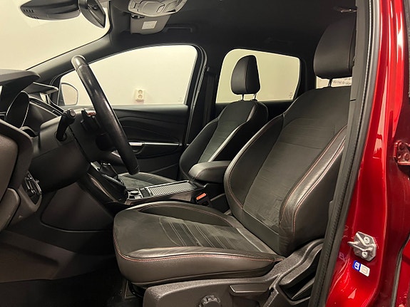 Ford Kuga 9 of 26