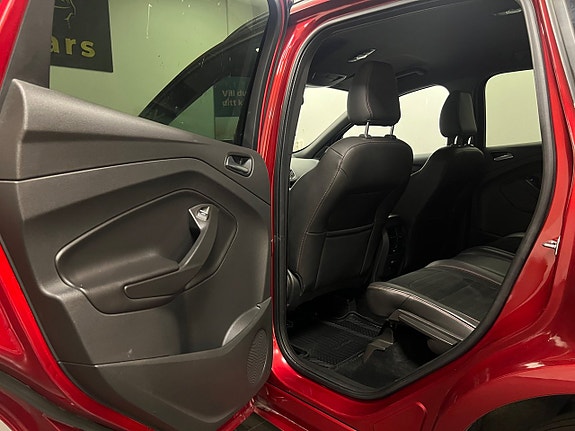 Ford Kuga 22 of 26