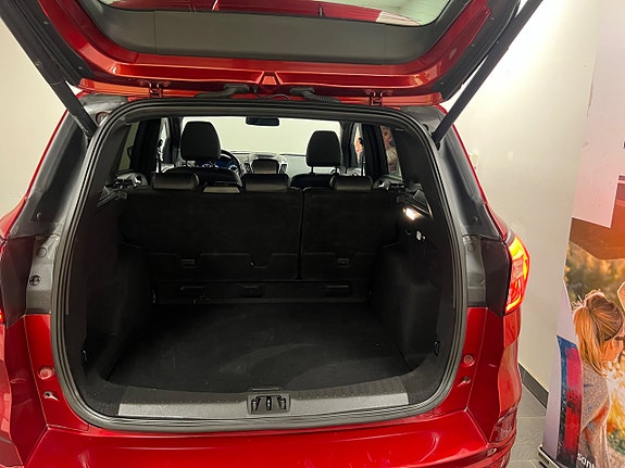 Ford Kuga 24 of 26