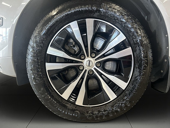 Volvo XC60 14 of 23