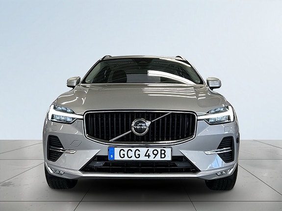Volvo XC60 2 of 23