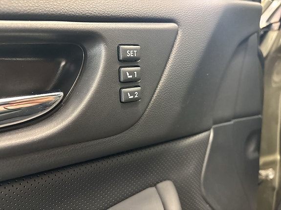 Subaru Outback 14 of 19