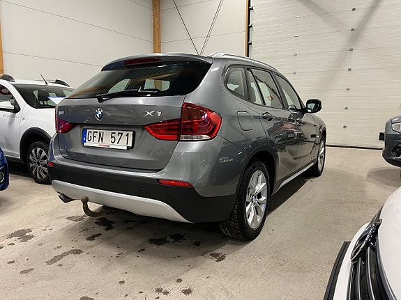 BMW X1 3 of 12