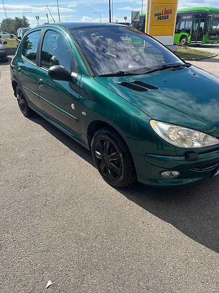 Peugeot 206 6 of 12