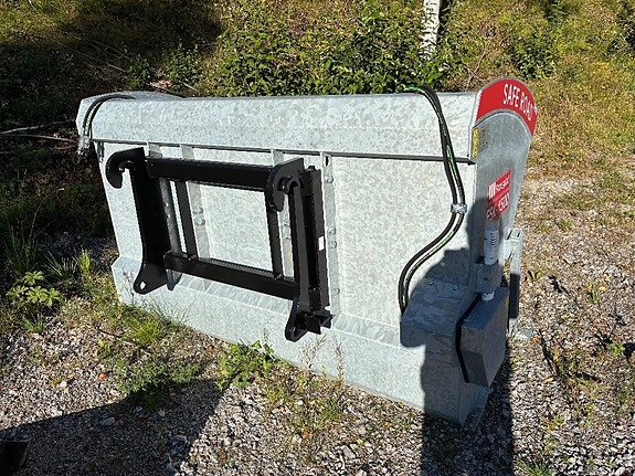Fransgård 1500 sandspridare Stora BM 2 of 2