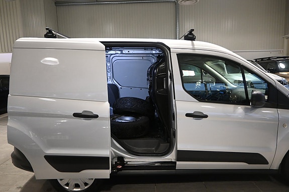 Ford Transit Connect 12 of 23