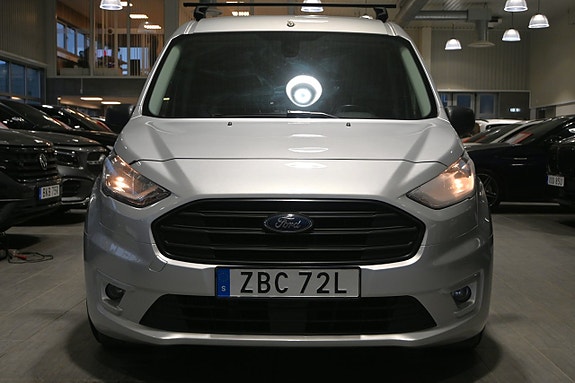 Ford Transit Connect 5 of 23