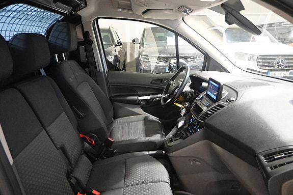 Ford Transit Connect 10 of 23