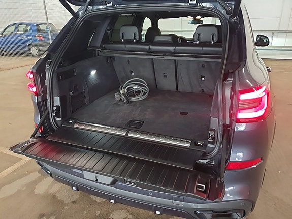 BMW X5 11 of 24