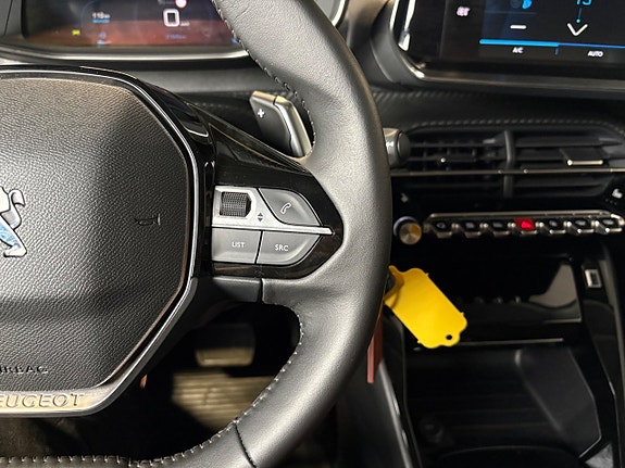 Peugeot 208 18 of 20