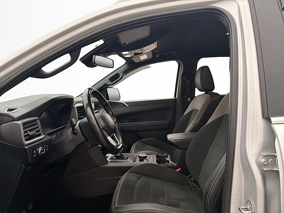 Volkswagen Amarok 15 of 30
