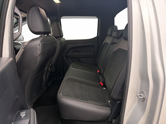 Volkswagen Amarok 30 of 30