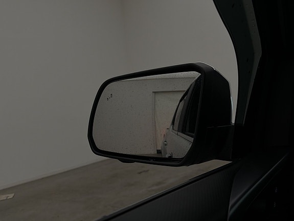 Volkswagen Amarok 10 of 30