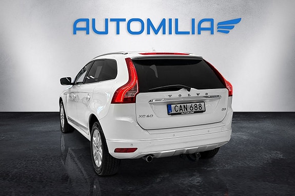 Volvo XC60 12 of 17