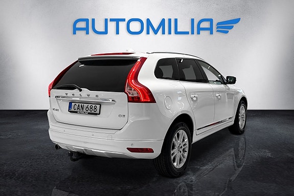 Volvo XC60 15 of 17
