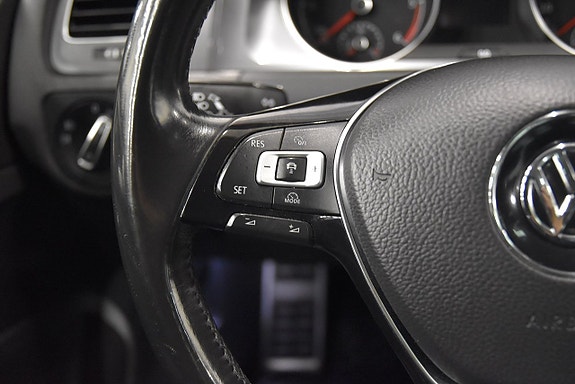 Volkswagen Golf Alltrack 10 of 19