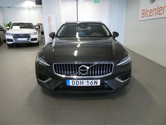 Volvo V60 8 of 21