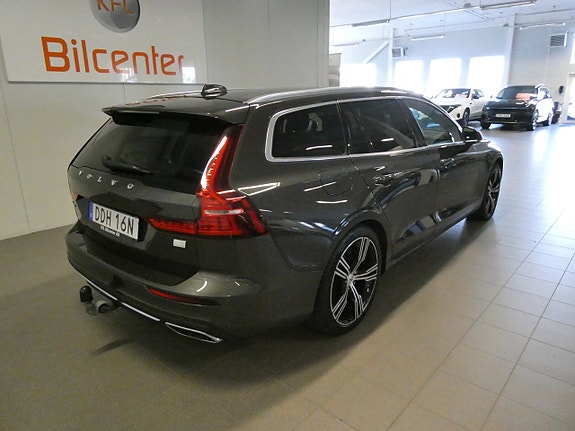 Volvo V60 4 of 21