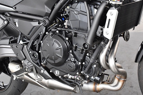 Kawasaki Z650 S ABS Mycket fint skick 13 of 18