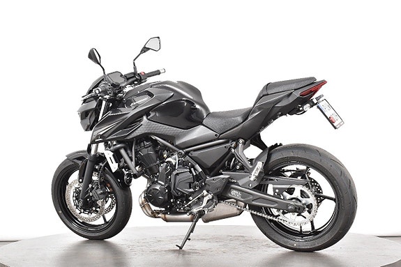 Kawasaki Z650 S ABS Mycket fint skick 4 of 18