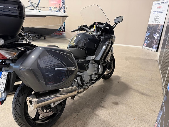 Yamaha FJR1300AE ABS, toppbox 4 of 5