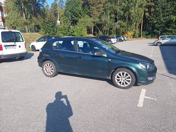 Opel Astra 4 of 8