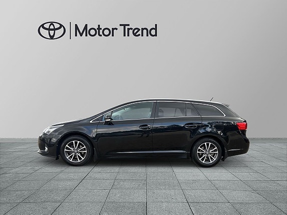 Toyota Avensis 3 of 16