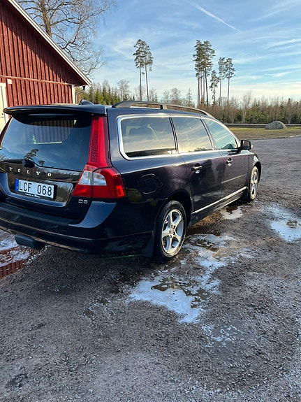 Volvo V70 7 of 10