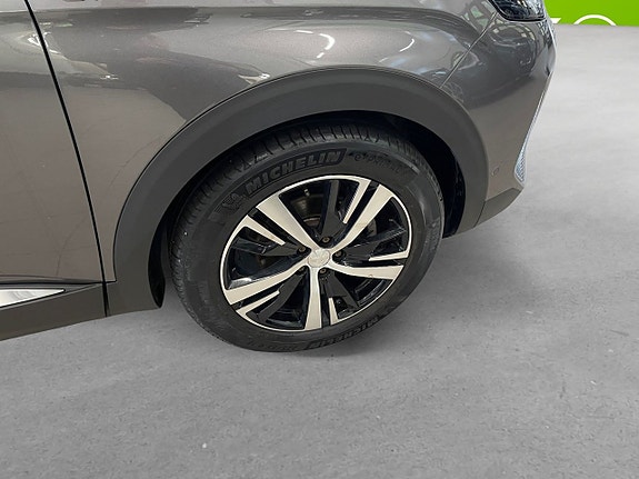Peugeot 5008 8 of 25