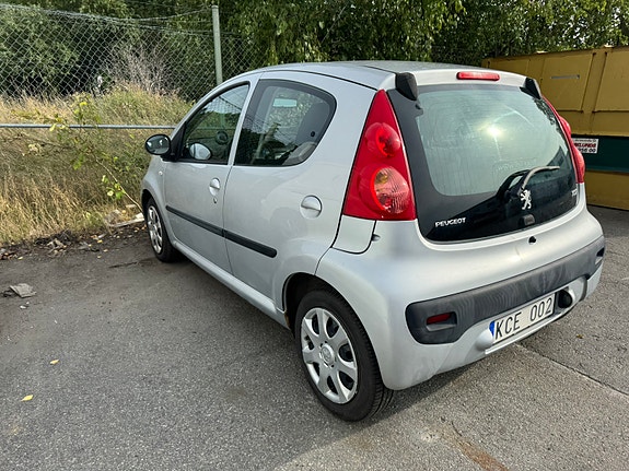 Peugeot 107 4 of 6