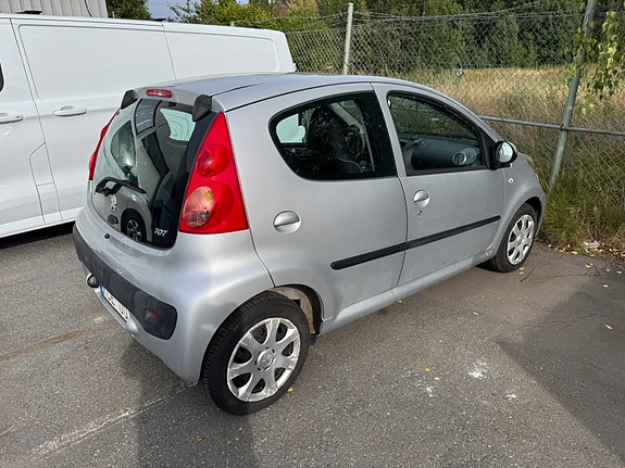 Peugeot 107 5 of 6