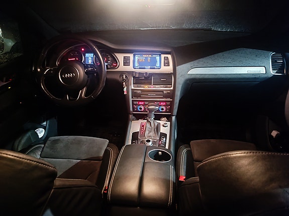 Audi Q7 11 of 16