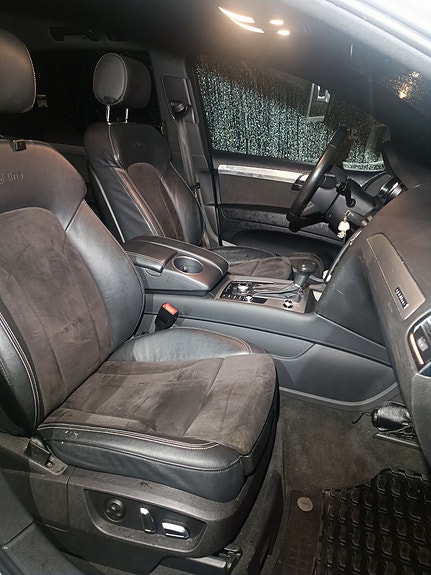 Audi Q7 13 of 16