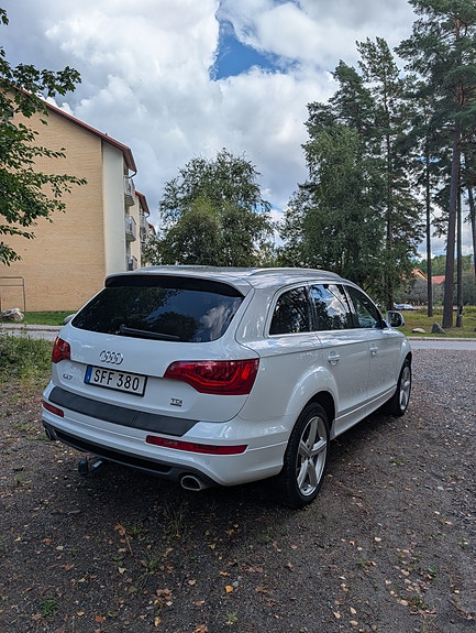 Audi Q7 4 of 16