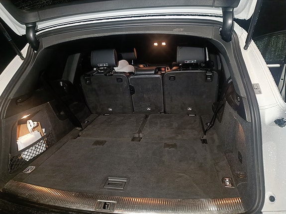 Audi Q7 16 of 16