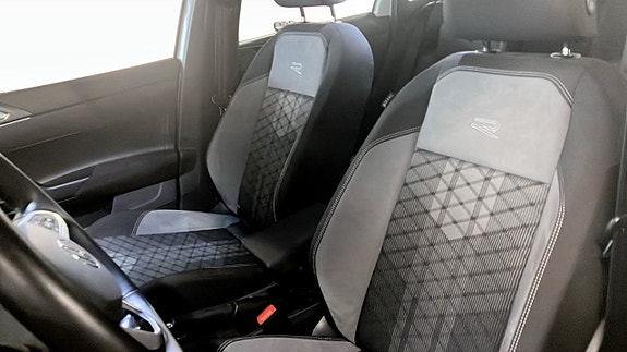Volkswagen Taigo 8 of 12