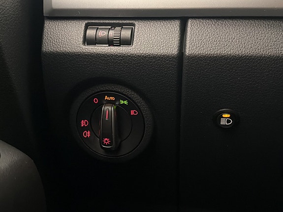 Volkswagen Amarok 20 of 30
