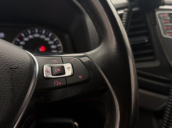 Volkswagen Amarok 24 of 30